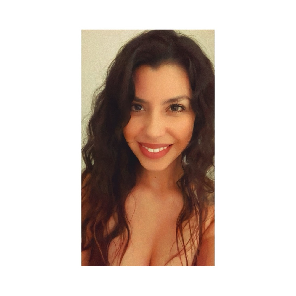 Meet your Posher, Paola